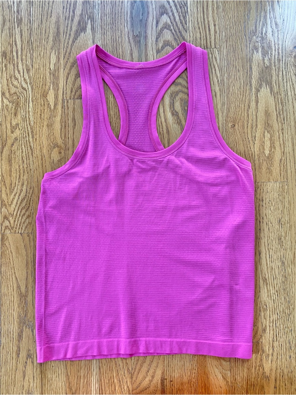 lululemon Swiftly Tech
Racerback Tank Top 2.0 Race Length | Size 6 | Sonic Pink - Picture 2 of 4